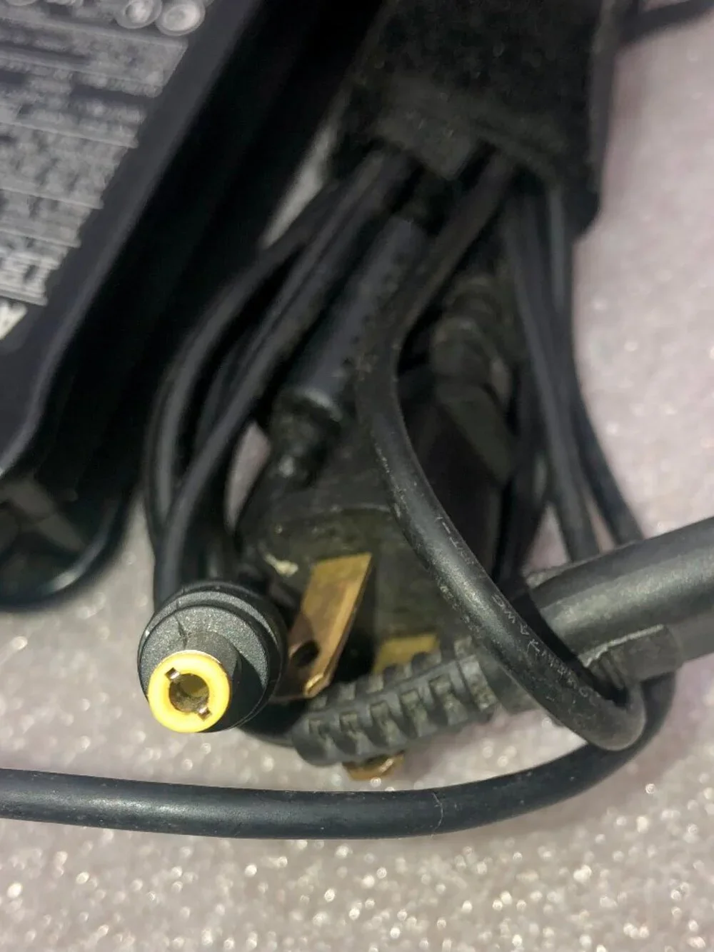 Genuine OEM IBM Lenovo ThinkPad AC Adapter 16V 4.5A 02K6661 Power Supply Charger